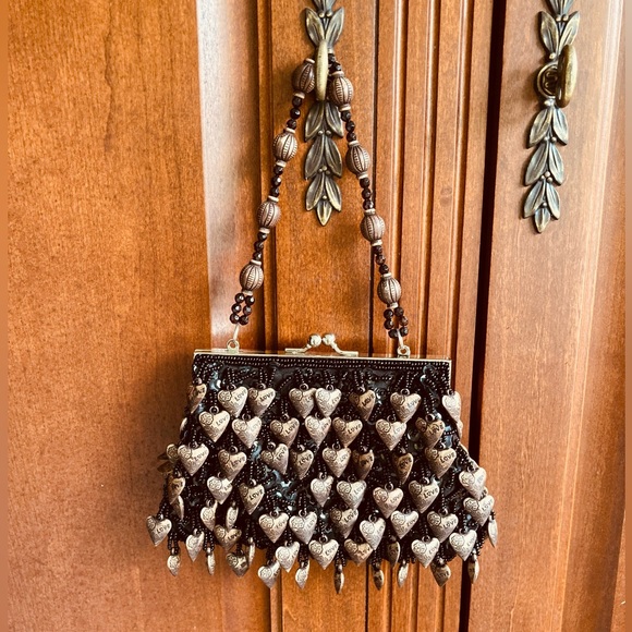 NWOT Evening Purse with Carved Wooden Heart Bead & Additional Glass Bead… - Picture 2 of 8